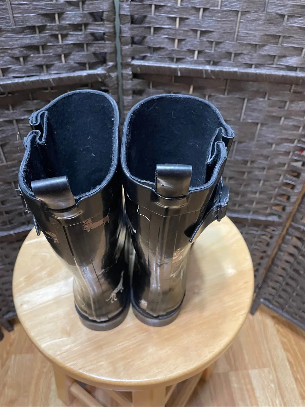 Capelli New York - Women’s Shiny Black Rubber Pull On Boots - Size 8